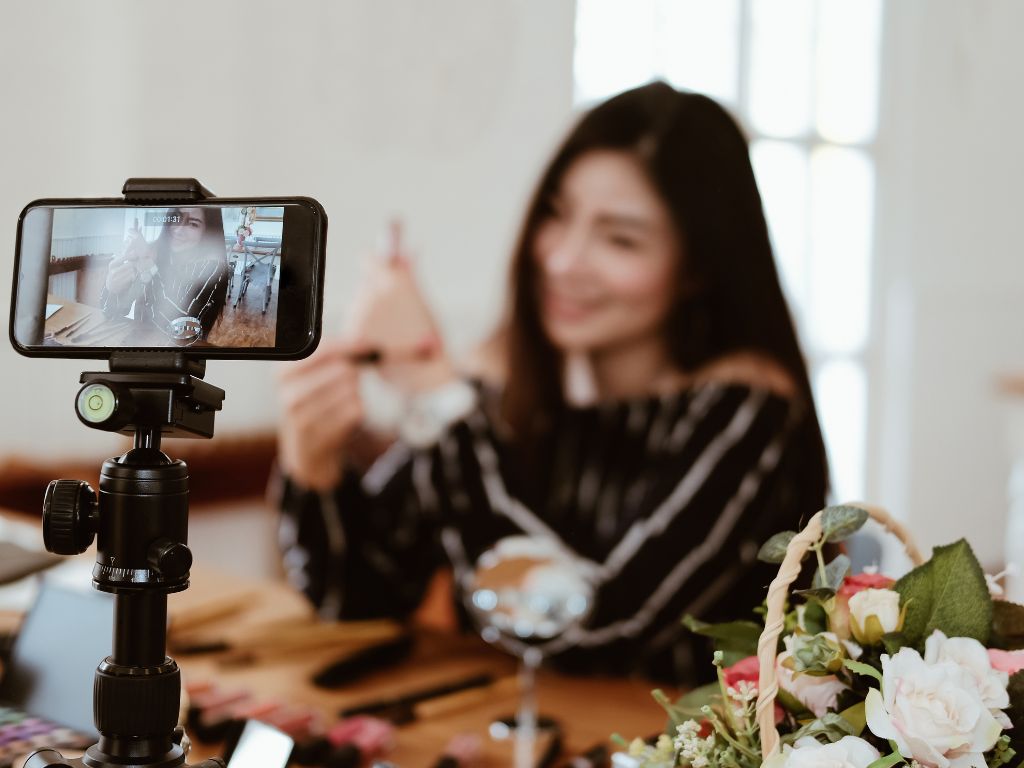 influencer promoting products